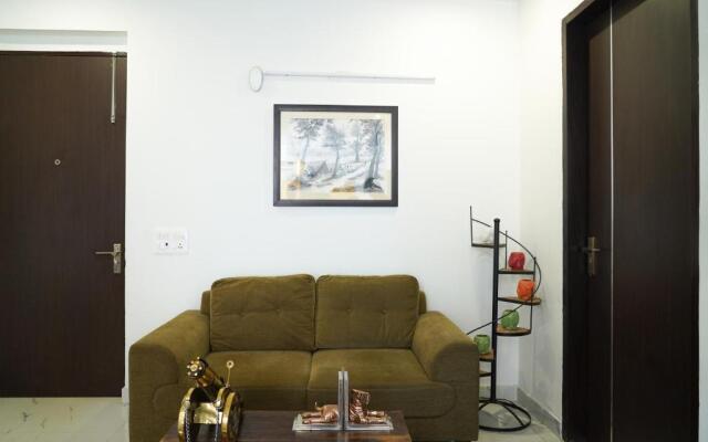 Lime Tree 2 Bhk serviced Apartment Near Fortis Gurgaon