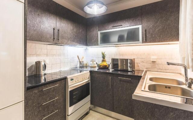 Holodek Apartments : Parthenon