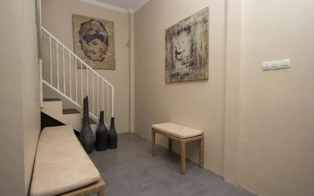 OYO 647 Irooms