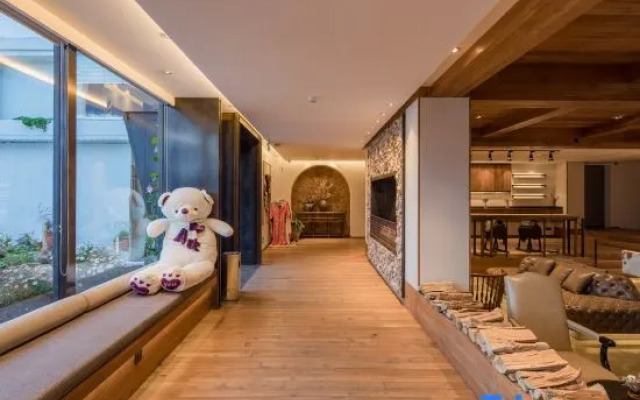 Tinghuatang Seaview Garden Meisu Hotel (Dali Erhai Tianjing)