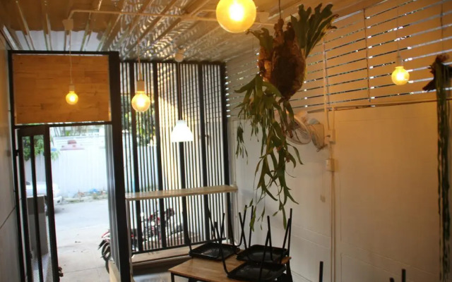 The Leaf Service Apartment