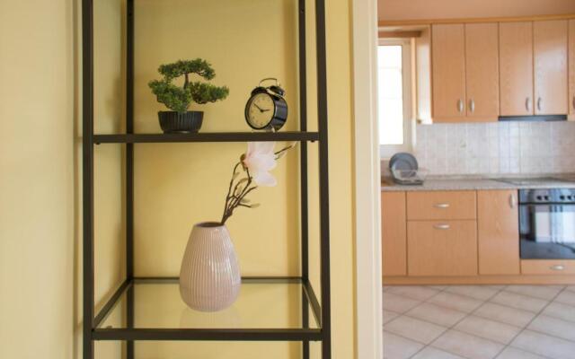 3 Bedroom Comfortable Apartment GTD31506