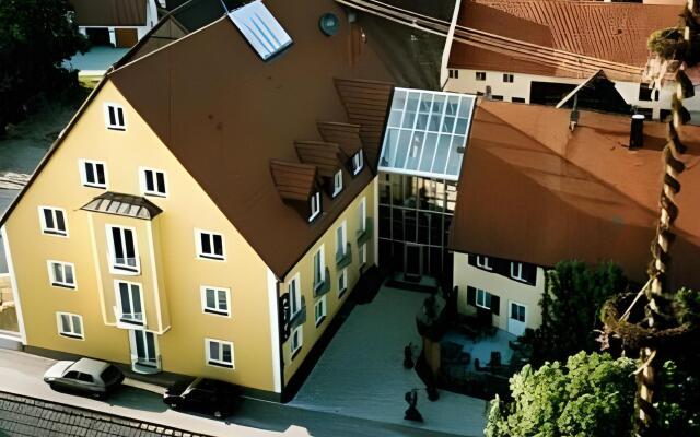 Neumaiers Hirsch Gasthof & Landhotel