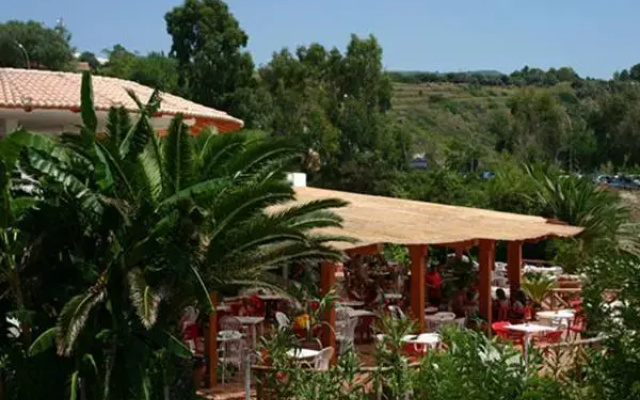 Esmeraldo Residence