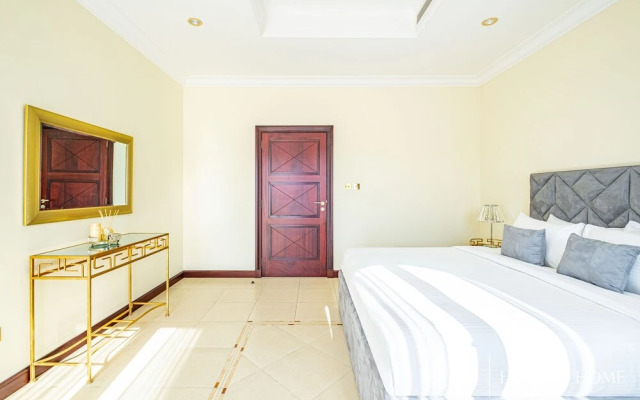 LUX Holiday Home - Frond E 1
