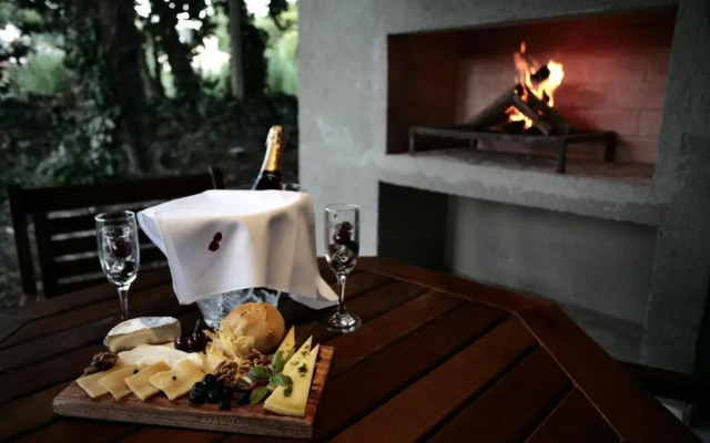 Blackstone Apart Boutique