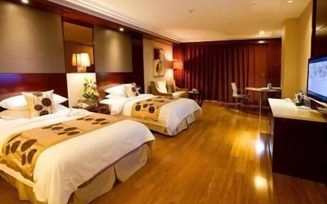 Golden Eagle Summit Hotel