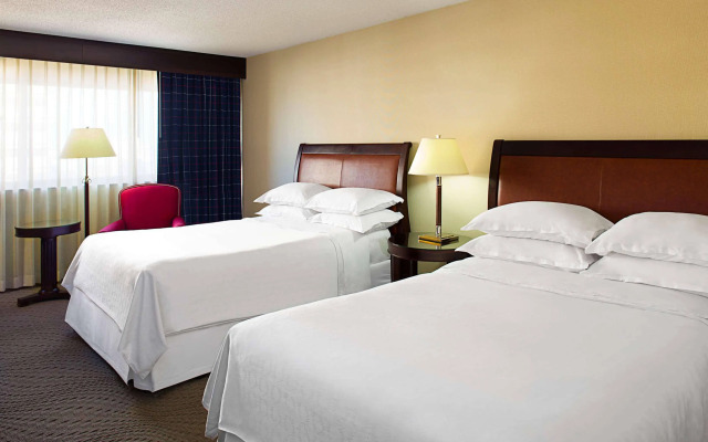 Sheraton Philadelphia Downtown