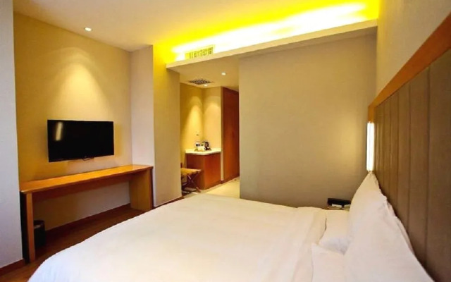 Quan Ji Hotel