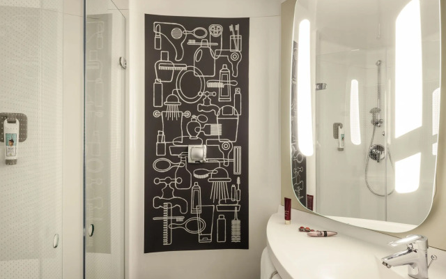 ibis Manchester Centre 96 Portland Street