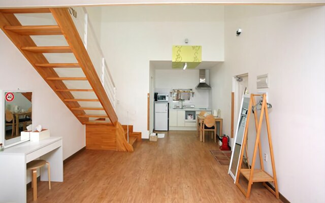 Uljin sanpoli Pension