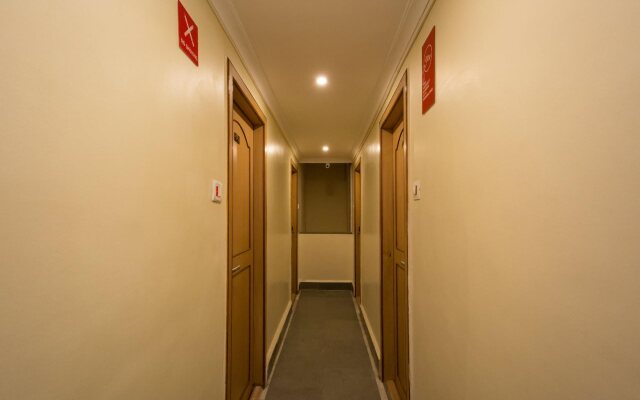 Padma Krishna Hotel