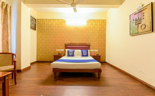 OYO 4802 Cochin City residency
