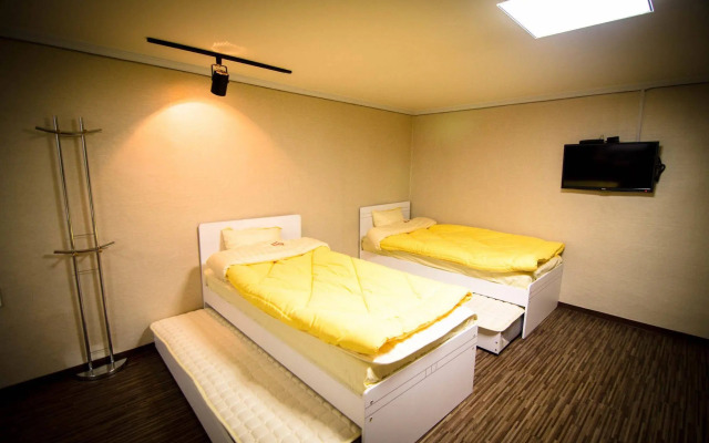 YaKorea Hostel Hongdae