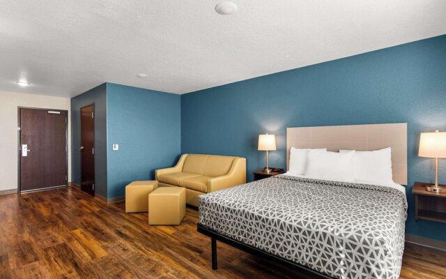 WoodSpring Suites Port St. Lucie