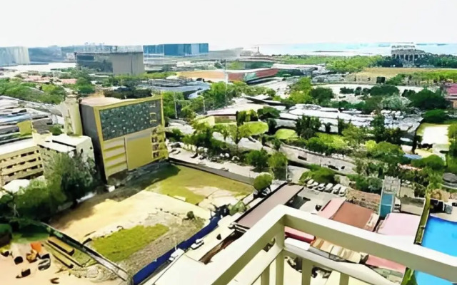 Luxurious Bayview 2BR Near MOA Picc CCP Free Wifi