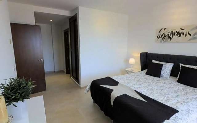 27807 - Beautiful penthouse near beach