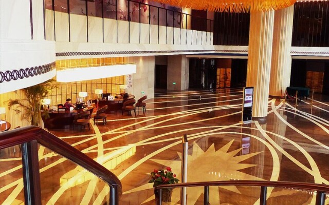 Hangzhou Yuecheng Audio & Video International Hotel (Boao Xinhan Road Subway Station)