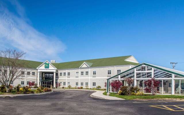 Quality Inn & Suites Middletown - Newport