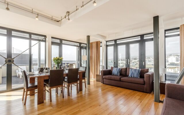 Riviera Apartments