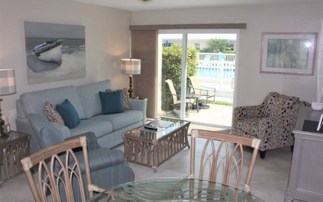 Jamaica Royale 007 - 1 Br Condo