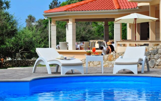 Lastura Aparthotel & Mobile Homes