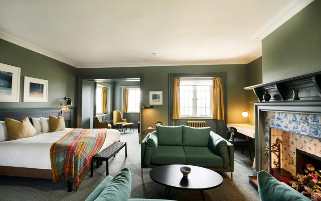 Royal Marine Hotel