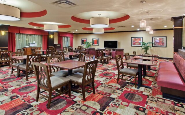 Holiday Inn Express & Suites Rome-East by IHG