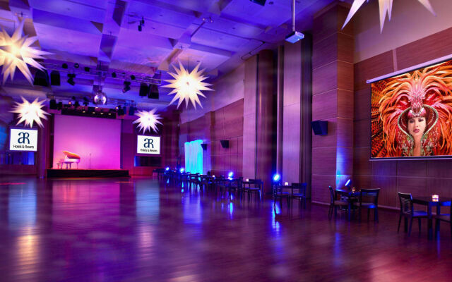 AR Diamante Beach Spa & Convention Center