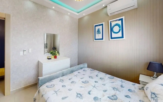 Luxury Condo 1 Br Pool Excellent Location