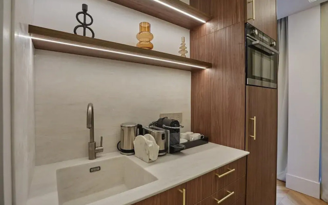 Apartment Matignon St Honore by Studio Prestige