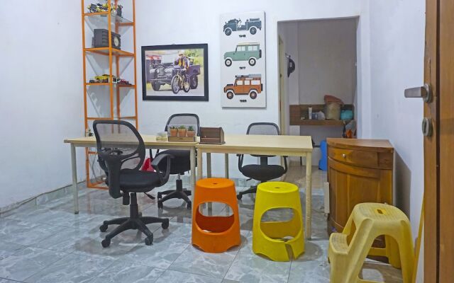 Hotel O Anggrek Homes Makassar