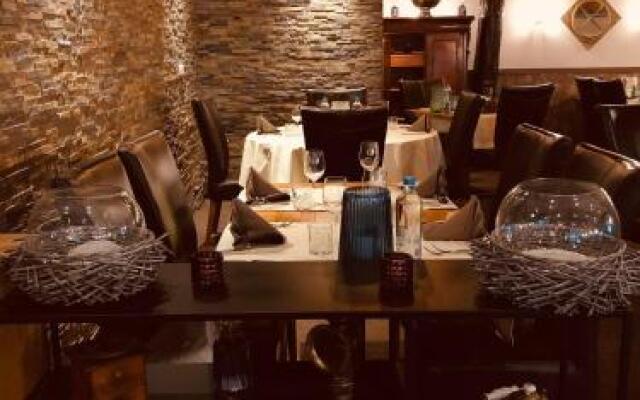 Hotel - Restaurant - Cafe- Geertien