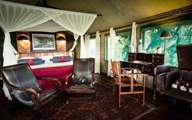 Selinda Camp