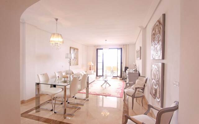 1103 Apartment, Pool, View Golf Court Los Arqueros 2 Pools