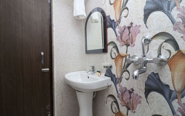 Oyo 18848 Paradise Inn