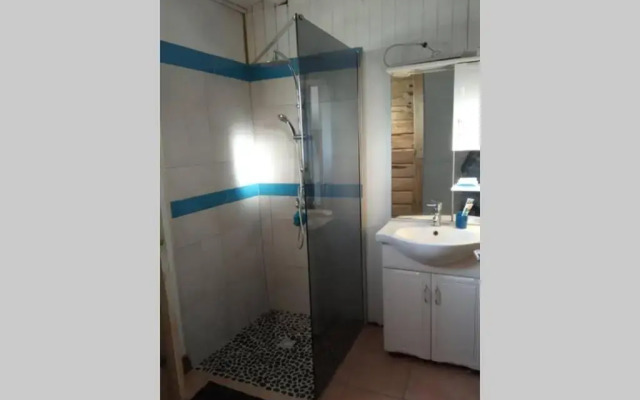 studio dans un écrin vert