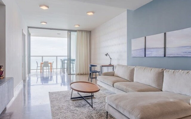 w Stunning 2BR With Terrace in YOO