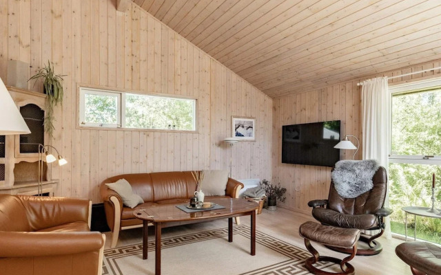 6 Person Holiday Home in Albaek
