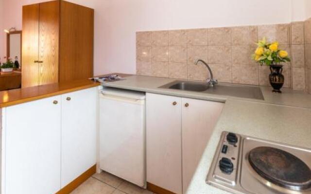 Anthi Studios & Apartments