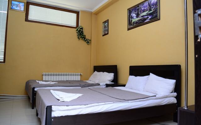 Hotel Rostus