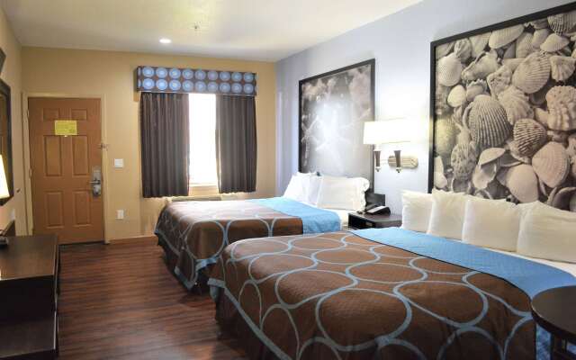 Super 8 by Wyndham Galveston