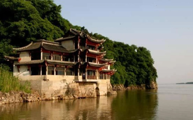 Qingmu Hotel