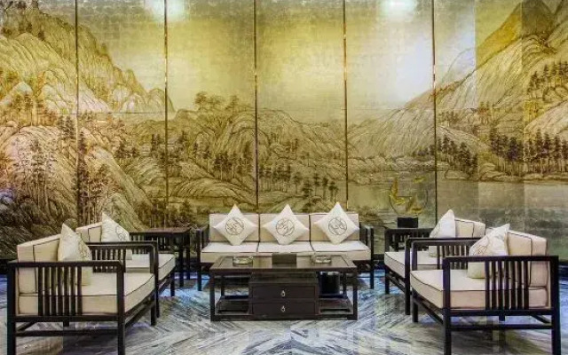 Dingzun Business Hotel