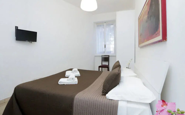 Vatican - WR Apartments