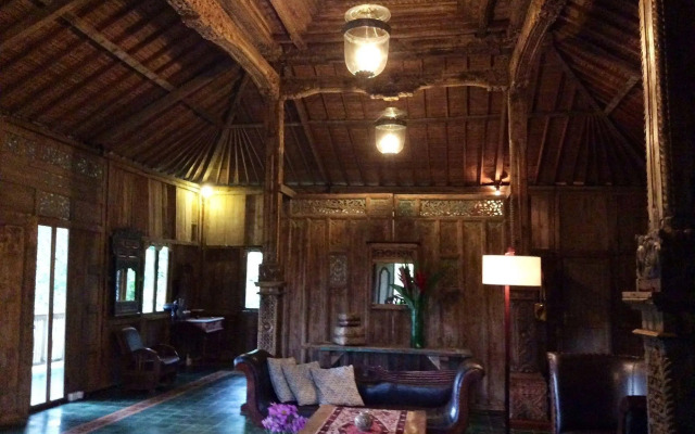 Villa Awang Awang