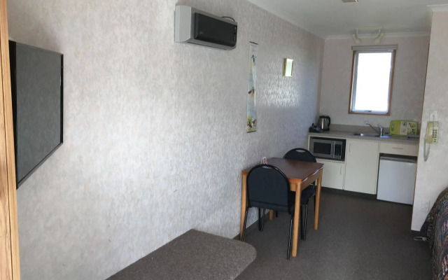 Parklands Motel