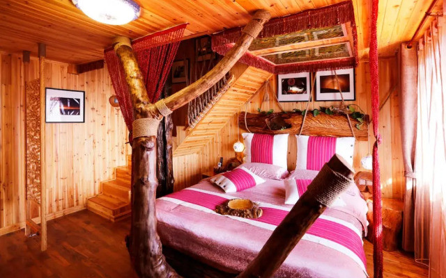 InYue Holiday Hotel