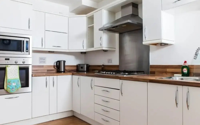 Joli Central Apartments