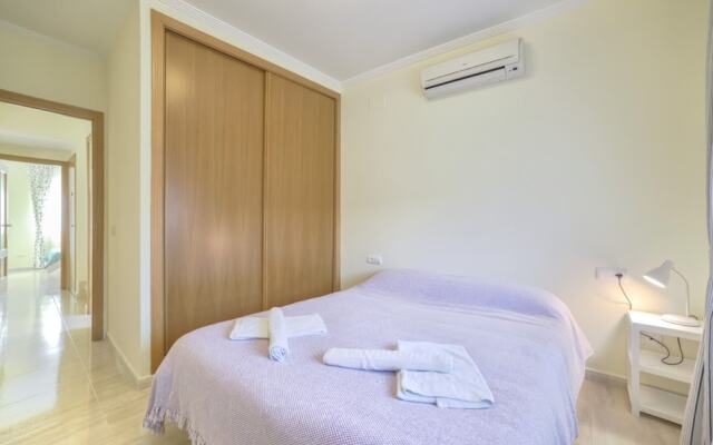 Bungalow - 3 Bedrooms with Pool and WiFi - 105003